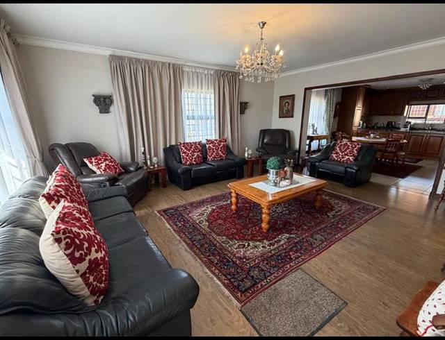 3 BEDROOM HOUSE FOR SALE IN STANDERTON CENTRAL